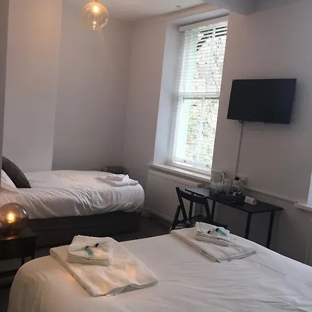 The Waverley Hotel