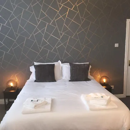 The Waverley Hotel