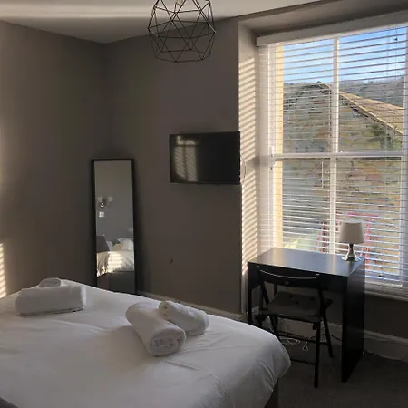 The Waverley Hotel